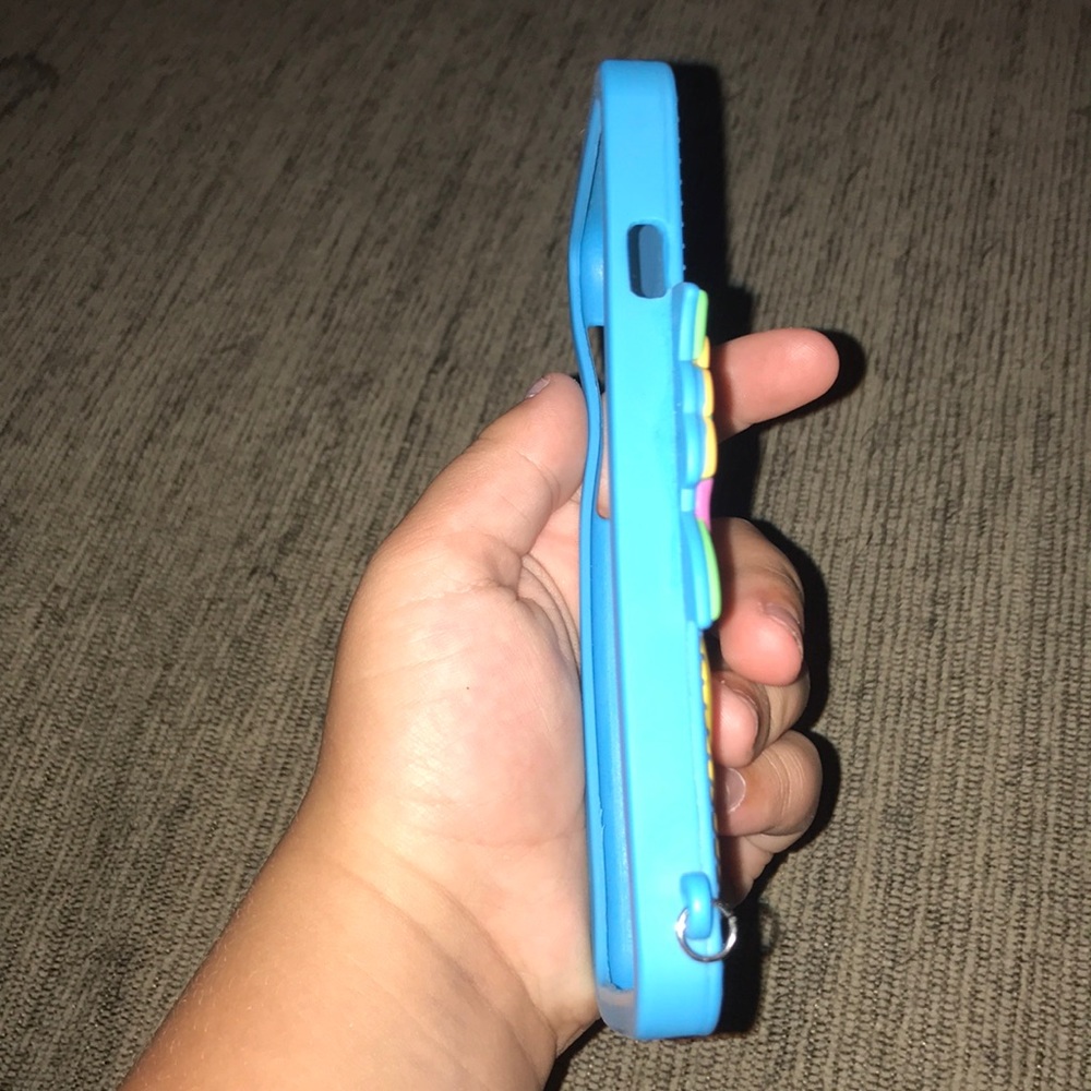 Phone case - Picture 4 of 6